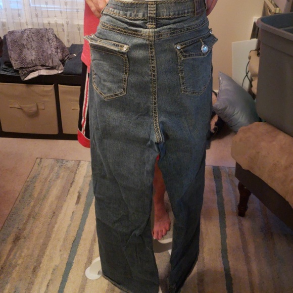 Jeans - Picture 2 of 4